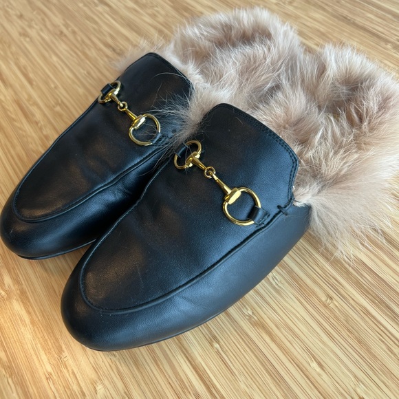 Gucci Princetown Slide - Picture 2 of 3